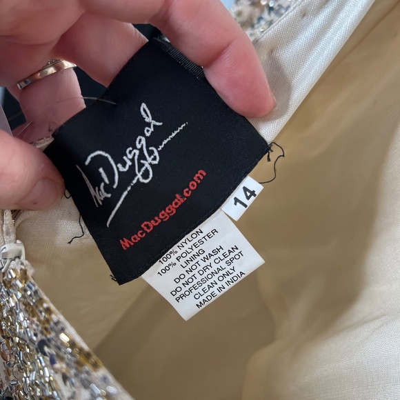 Mac Duggal NWT Embellished Sequin Open Back Long Evening Gown Women's Size 14 - Picture 12 of 12